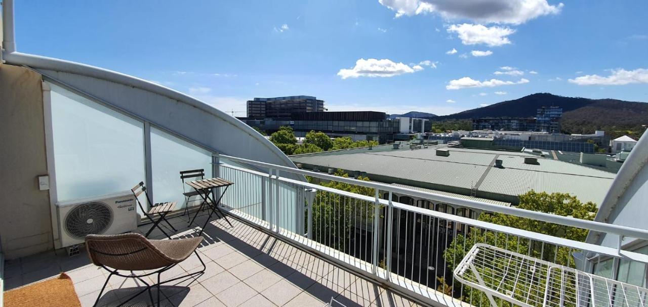 Dana-Cozy Private Room In Shared Central Apt-Rm 2 Canberra Exterior photo