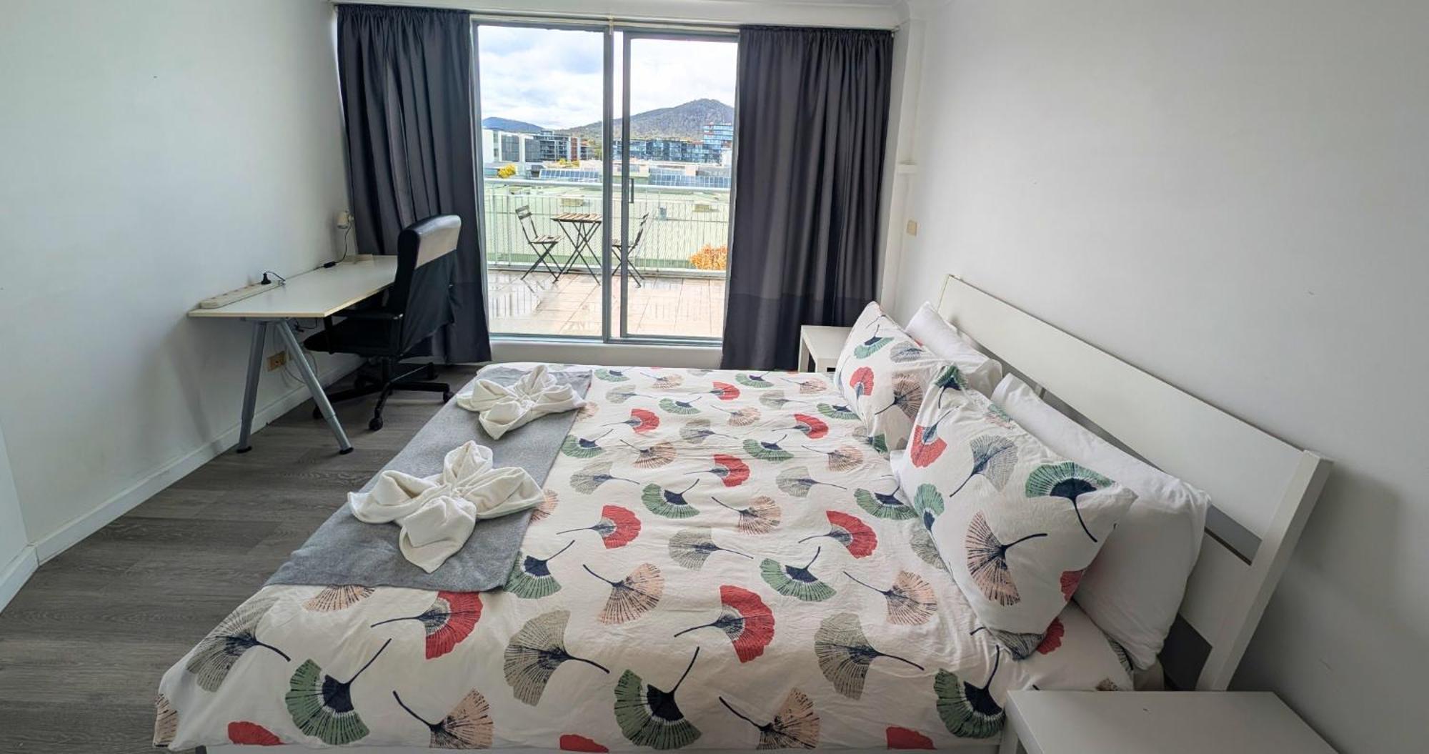 Dana-Cozy Private Room In Shared Central Apt-Rm 2 Canberra Exterior photo